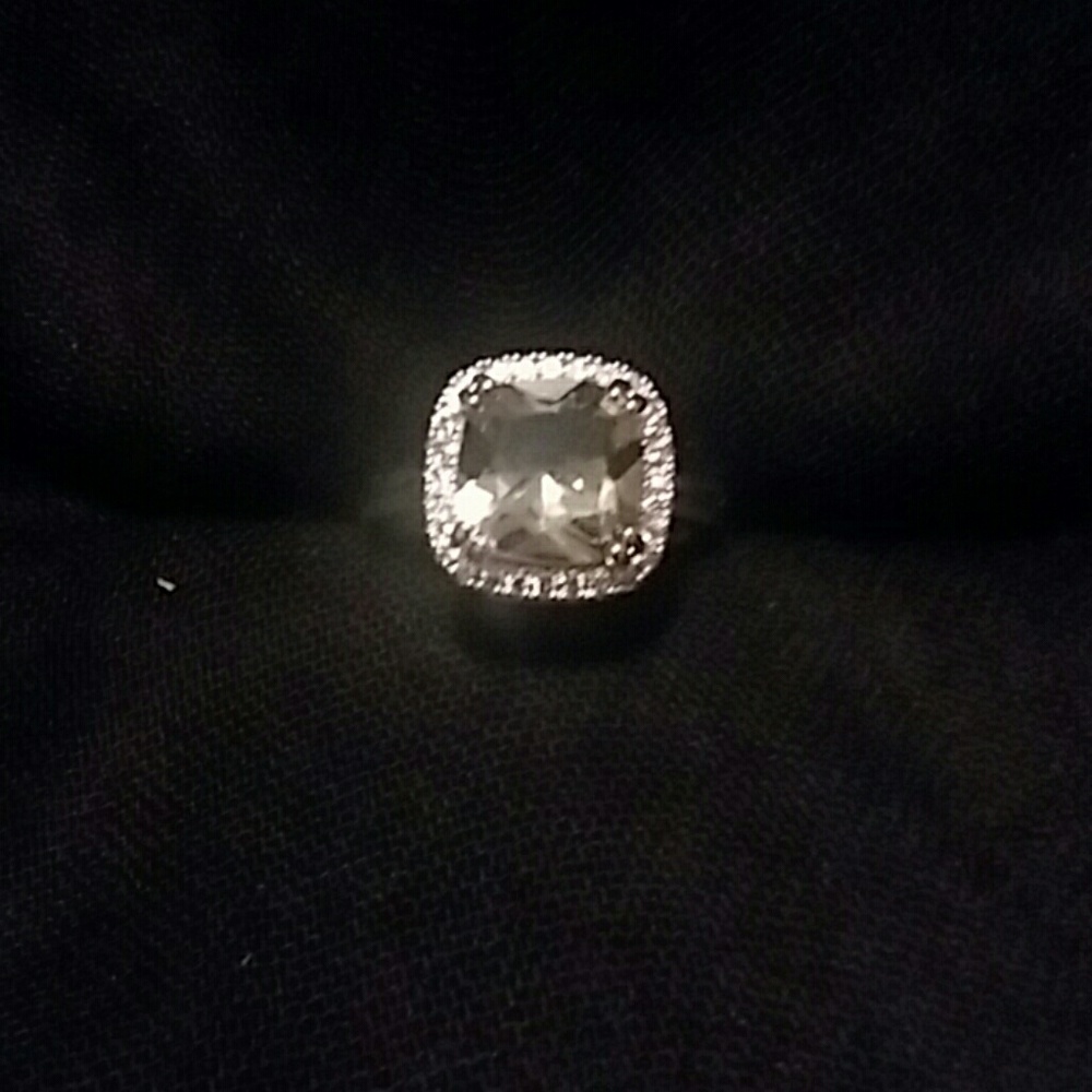 Gray Spinel With White Topaz On Irodium